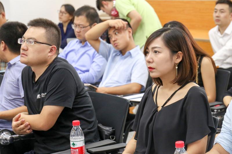 先生涌西最新，学习变化的力量与自信征程的启示